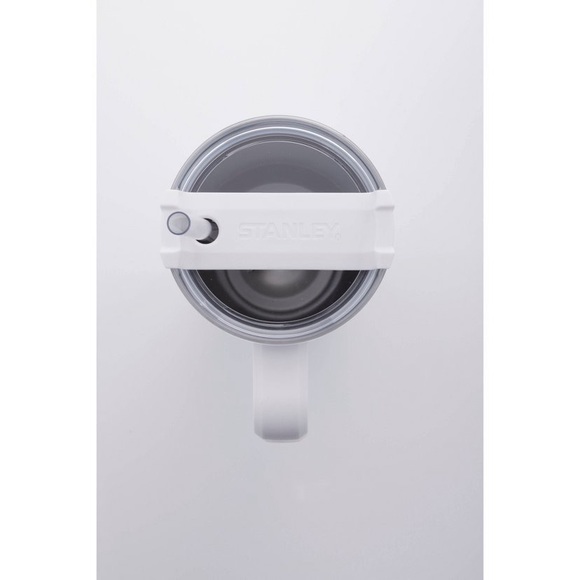 ❗️SOLD❗️Stanley Adventure Quencher Travel Tumbler - Picture 4 of 6